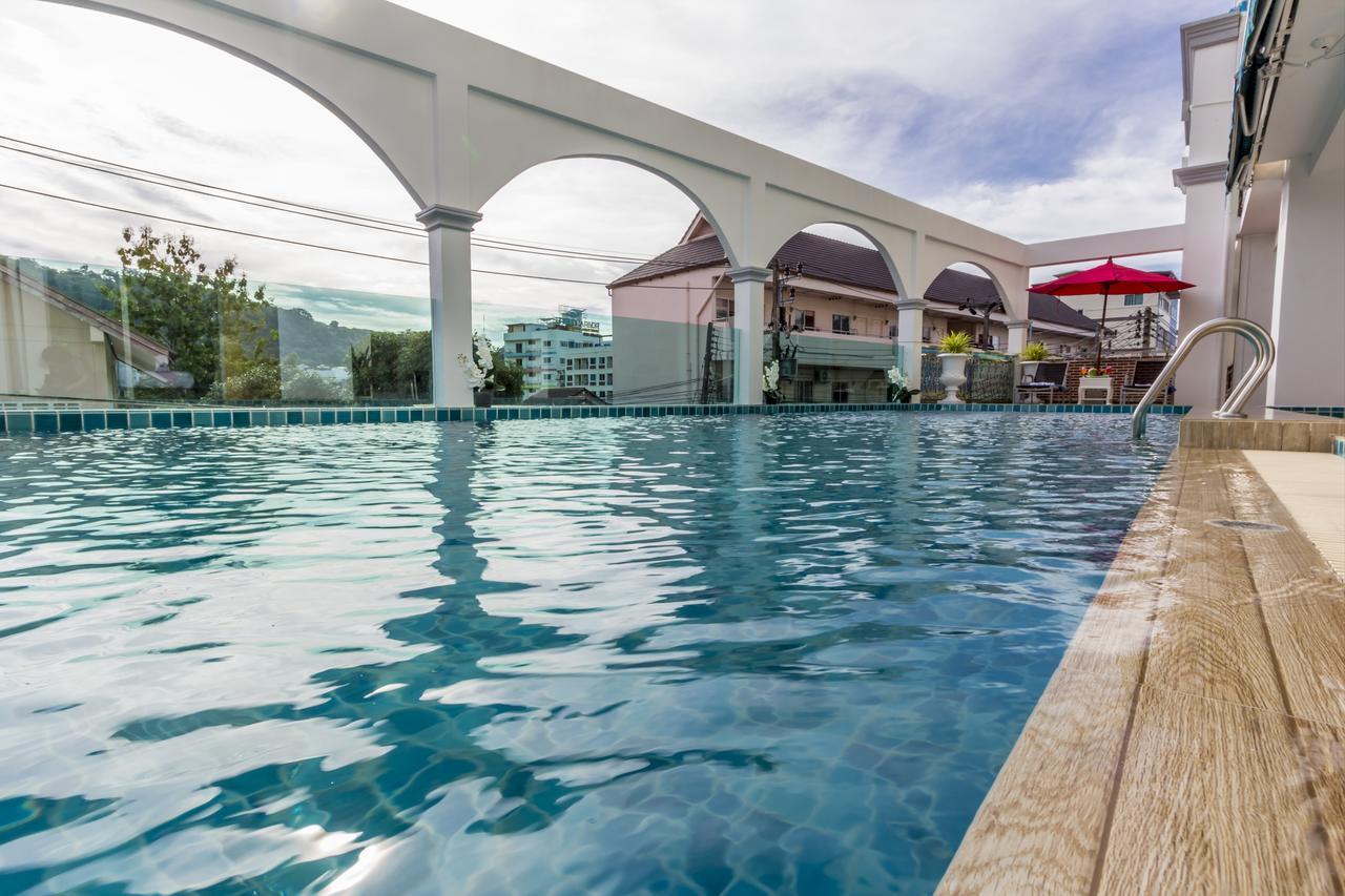 Triple Three Patong Hotel Ngoại thất bức ảnh