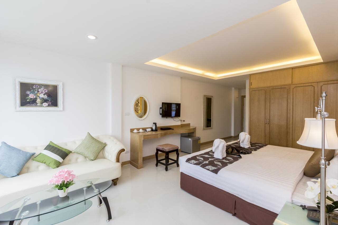 Triple Three Patong Hotel Ngoại thất bức ảnh