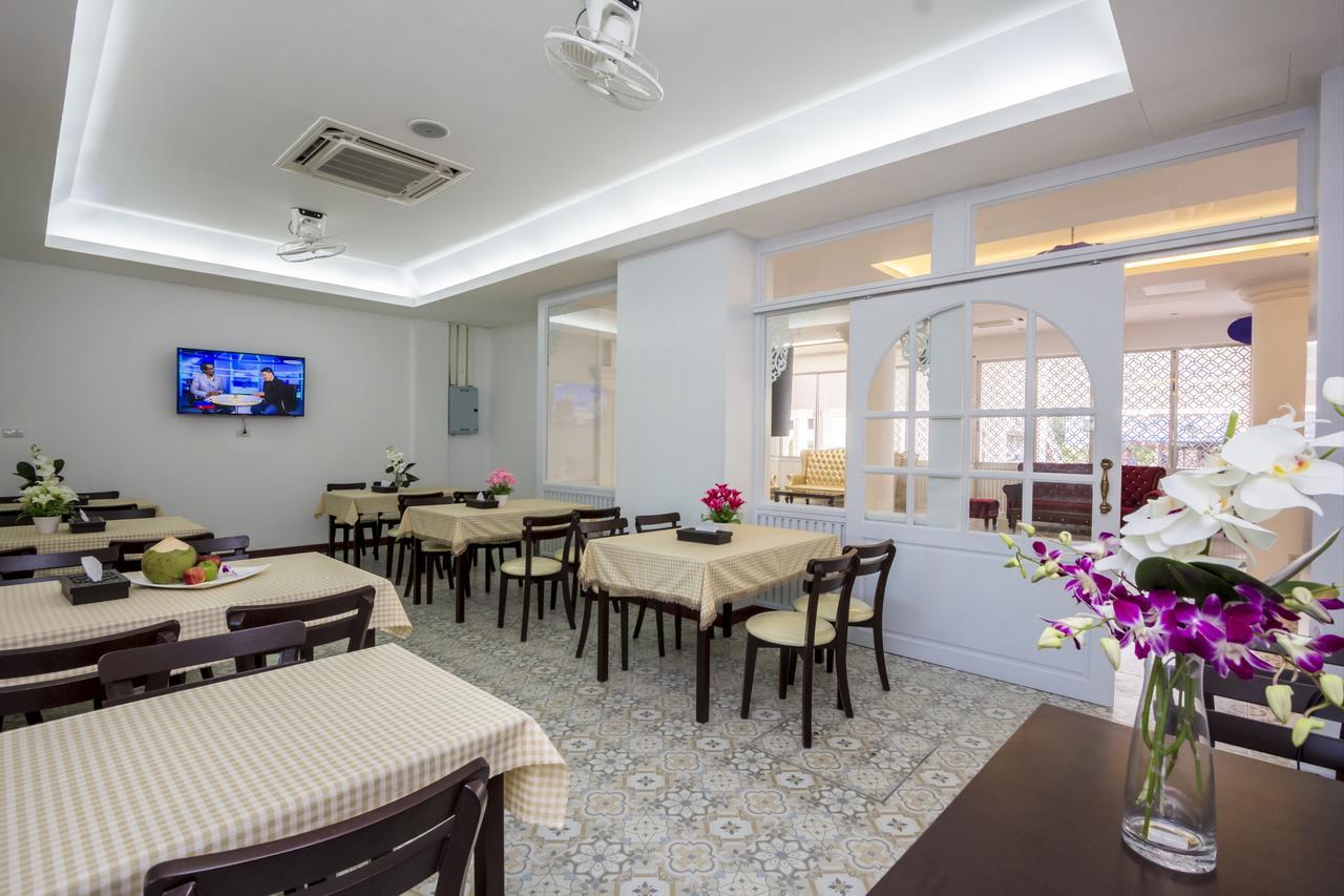 Triple Three Patong Hotel Ngoại thất bức ảnh