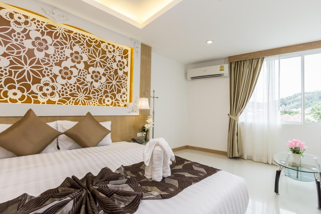 Triple Three Patong Hotel Ngoại thất bức ảnh